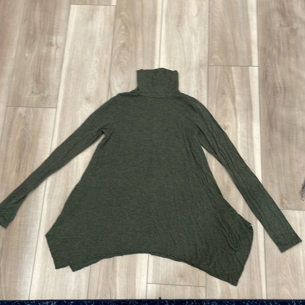 American eagle 🦅 soft & sexy turtle neck long sleeve shirt